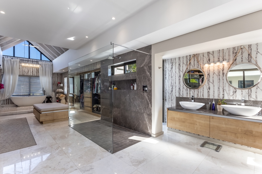 4 Bedroom Property for Sale in Pearl Valley at Val de Vie Western Cape